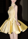 Niulatu Butter Yellow Turtleneck A-Line Satin Short Prom Dresses Homecoming Dress HZ1103