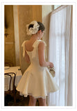 Niulatu Light Apricot Square Neck Satin A-Line Short Prom Dresses Homecoming Dresses HZ1103