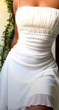 Niulatu White Spaghetti Straps Sleeveless Chiffon Short Prom Dresses HZ1031