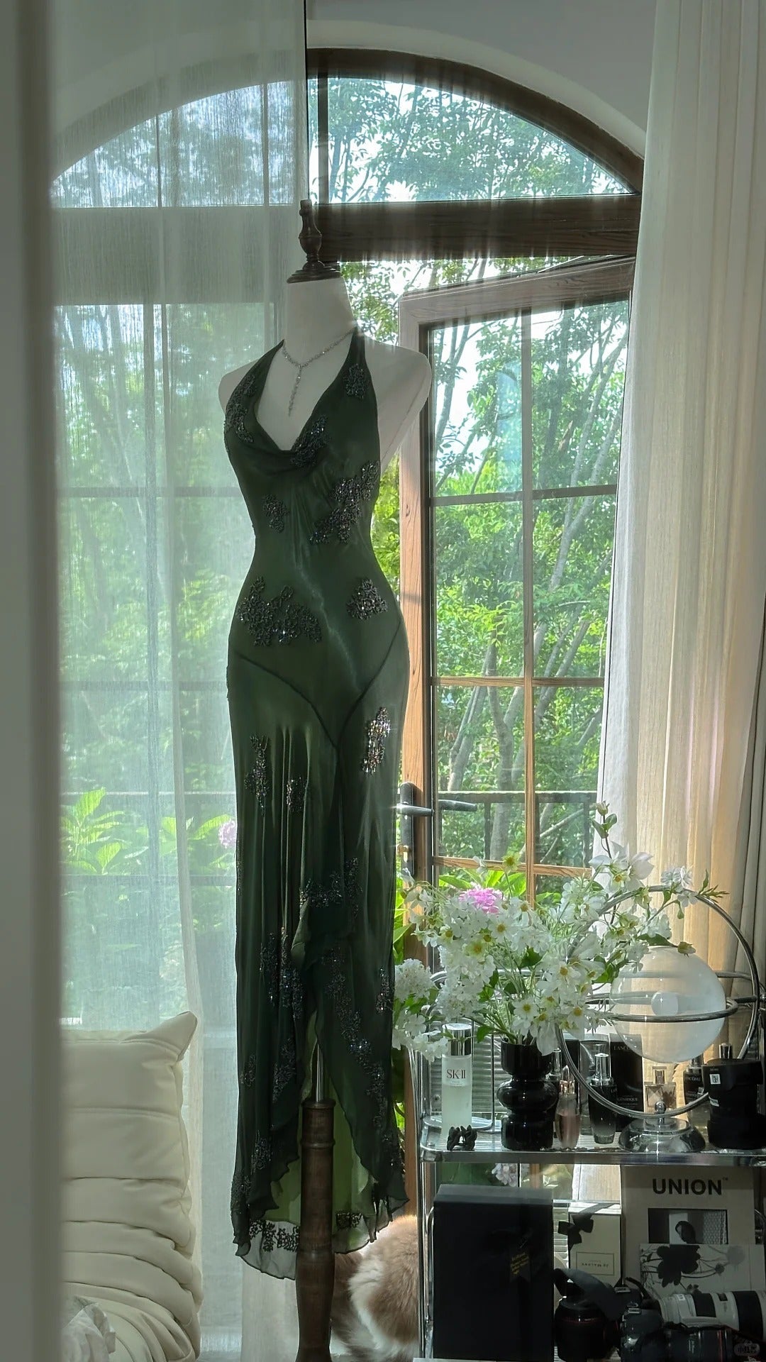 Niulatu Green Halter Sheath Beaded Chiffon Long Prom Dresses Elegant Green Evening Gowns HZ1031