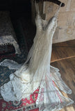 Niulatu White V-neck A-Line Tulle Beaded Long Prom Dresses Beautiful Trailing Wedding Dress with Sequins HZ1031