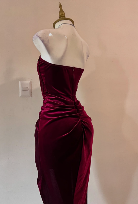 Niulatu Burgundy Strapless Party Dress Bodycon Satin Short Evening Gowns Sexy Birthday Dresses HZ1031