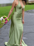 Niulatu Green Halter Sheath Satin Long Prom Dresses Formal Evening Gowns with Slits HZ1031