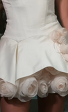 Niulatu White A-Line Satin Short Prom Dresses, Strapless 3D Applique Homecoming Dress HZ1031