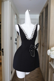 Niulatu Black V-neck A-Line Satin Backless Short Homecoming Dress with Bow Party Dress HZ1031