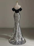 Niulatu Silver Mermaid Off Shoulder Evening Gowns Chic Velvet Sequin Long Prom Dresses HZ1031