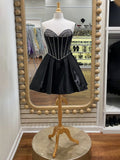 Niulatu Black A-Line Sweetheart Neck Beaded Satin Short Homecoming Dress HZ1031