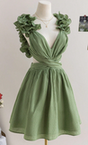Niulatu Green A-Line 8th Grade Homecoming Dress V Neck Backless Birthday Outfit Cute Cocktail Dress HZ1031