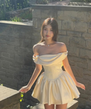 Niulatu Off-the-shoulder Ball Gown Short Formal Dress Sweet Birthday Outfits Homecoming Dress HZ1031