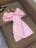 Niulatu Off-the-shoulder Sheath Formal Dresses Cute Pink Satin Hoco Dresses Birthday Outfit Party Dress HZ1031
