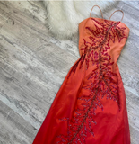 Niulatu Sheath Spaghetti Strap Prom Dress Satin Beaded Dress Elegant Gradient Red Formal Evening Dress HZ1031