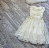 Niulatu A-line Chiffon Short Prom Dresses, White Homecoming Dresses, Strapless Birthday Dresses HZ1026