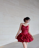 Niulatu Birthday Dresses V-neck Ball Gown Satin Short Prom DressesBurgundy Homecoming Dresses HZ1026