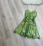 Niulatu Sheath Green Hoco Dresses Satin Spaghetti Strap Short Prom Dresses HZ1026