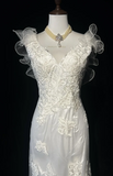 Niulatu V-Neck Sheath Sleeveless Long Wedding Dresses Tulle Lace White Bridal Gowns HZ1026
