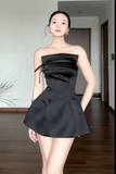 Niulatu Strapless Sheath Short Prom Dresses Satin Black Homecoming Dresses Backless Birthday Dresses HZ1026