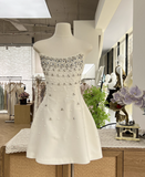 Niulatu A-Line Black Homecoming Dresses Strapless Formal Dresses Rhinestone Satin Mini Birtdhay Dresses Strapless Formal Dresses HZ1026