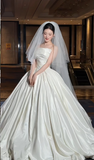 Niulatu Strapless Ball Gown Long Wedding Dresses Satin White Bridal Gowns Sleeveless Bridal Dresses HZ1026