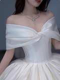 Niulatu Off-shoulder Ball Gown Satin Long Wedding Dresses White Bridal Gowns Short Sleeve Bridal Dresses HZ1026