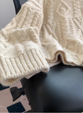 Niulatu Retro Twisted Round Neck Pullover Sweater for Women HZ1026