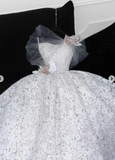 Niulatu Strapless Ball Gown White Wedding Dress Lace Applique Bridal Dress Elegant Sleeveless Bridal Gown HZ1031