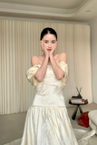Niulatu Strapless Sheath Satin Luxury Wedding Dresses, Sleeveless Light Champagne Train Bridal Gowns HZ1026