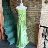 Niulatu Green Satin Chiffon Evening Dress Long Prom Dress HZ1007