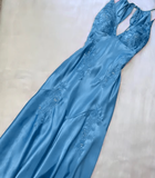 Niulatu Mermaid V Neck Appliques Satin Open Back Long Prom Dress Outfits HZ0113