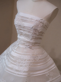 Niulatu Ball Gown Strapless Appliques White Organza Satin Prom Dress Wedding Dresses HZ0113