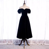 Niulatu A line Off The Shoulder Velvet Black Bridesmaid Dress HZ1110