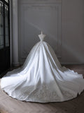 Niulatu Ball Gown Strapless Sleeveless Pleats White Satin Wedding Dress SD1664