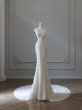 Niulatu Mermaid V Neckline White Lace Wedding Dresses Bridal Dress SD2347