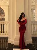 Niulatu Sheath Spaghetti Straps Lace Red Velvet Long Prom Dresses Birthday Outfits With Gloves SD587