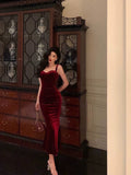 Niulatu Sheath Square Neckline Burgundy Velvet Date Night Dress Prom Dresses Birthday Outfits SD761