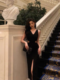 Niulatu Sheath V Neckline Date Night Dress Black Prom Dresses Party Dress Birthday Outfits SD809