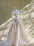 Pretty Wedding Dress Ball Gown Sweetheart Ivory Satin Long Sleeves Wedding Dresses Bridal Gowns HZ1214