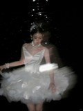 Unique Wedding Dress Ball Gown Sweetheart Summer Short White Wedding Dresses Bridal Gowns With Ruffles HZ1214
