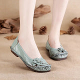 Niulatu Summer Shoes Woman Casual Breathable Flats Ladies Ethnic Style Floral Shoes Plus Size 42 Mom Shallow Loafers DJSE