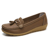 Niulatu Women Shoes Spring Autumn Cow Leather Flats Women Footwear Slip On Loafers Mother Moccasins Shoes Female Large Size DJSE
