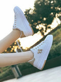 Niulatu Women Casual Shoes 2025 New Women Sneakers Fashion Breathable PU Leather Platform White Women Shoes Soft Footwears Rhinestone DJSE