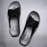 Niulatu Men Sandals Leather New 2025 Fashion Vintage Men Shoes High Quality Soft Comfort Casual Flats Beach Male Slippers DJSE