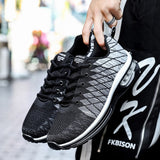 Niulatu Trendy Black Green Air Sneakers Men Shoes Non Slip Air Cushion Trainers Men Couple Flying Weaven Men Casual Sneakers DJSE