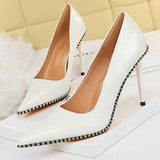 Niulatu Shoes Quality High Heels Women Pumps Rivet Metal Chain Women Heels Stiletto 2025 Luxury Banquet Shoes Pumps Female Shoes DJSE