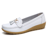 Niulatu Women Shoes Spring Autumn Cow Leather Flats Women Footwear Slip On Loafers Mother Moccasins Shoes Female Large Size DJSE