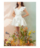 Niulatu Ball Gown V Neck White Satin Short Mini Formal 8th Grade Homecoming Dresses Middle School Short Birthday Gowns Graduation Dress Hoco Outfits HZ1214