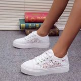 Niulatu Women Shoes 2025 Fashion Summer Casual White Shoes Cutouts Lace Canvas Hollow Breathable Platform Flat Shoes Woman Sneakers DJSE