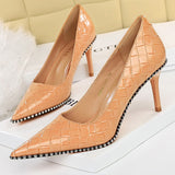 Niulatu Shoes Quality High Heels Women Pumps Rivet Metal Chain Women Heels Stiletto 2025 Luxury Banquet Shoes Pumps Female Shoes DJSE