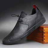 Niulatu Men Flats Vulcanized Shoes Zapatos De Hombre Black Zapatillas Men Casual Shoes Leather Sneakers 663 DJSE