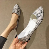 Niulatu and American style Snake Texture Plus size Pointed toe Women Single Casual Flats Dancing KvollshoesE520 DJSE
