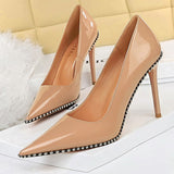 Niulatu Shoes Quality High Heels Women Pumps Rivet Metal Chain Women Heels Stiletto 2025 Luxury Banquet Shoes Pumps Female Shoes DJSE